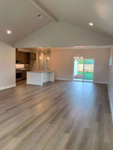 Main picture of 304 Cheney Loop