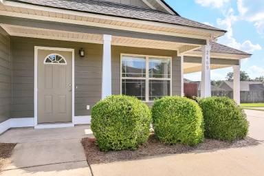 Main picture of 2469 Waterstone Cir
