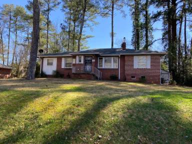 Main picture of 829 Martinwood Ln