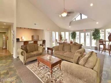 Main picture of The Pointe at Cypress Woods