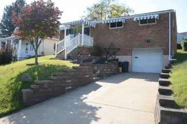 Main picture of 218 Roberts St