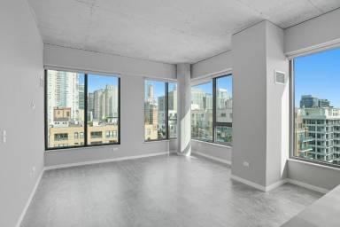 Main picture of 979 W Washington Blvd