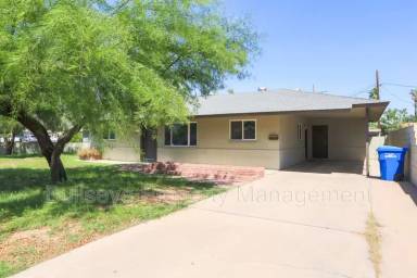 Main picture of 3137 N 20th Pl