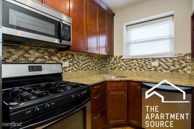 Main picture of 6501 N Claremont