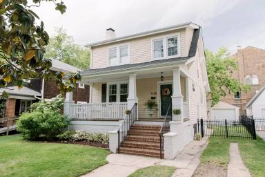 Main picture of 1134 Larchmont Cres