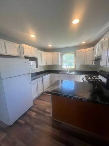 Main picture of 2812 Biscayne Dr