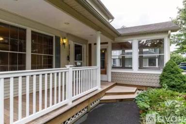 Main picture of 9 Fox Run Ln