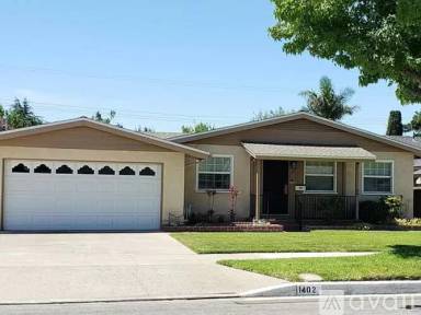 Main picture of 1402 E Mayfair Ave