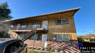 Main picture of 5504 SE Center St