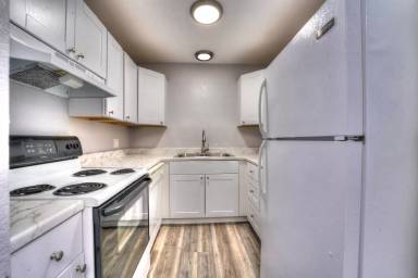 Main picture of 908 White Ave