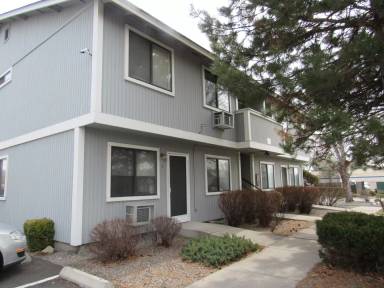 Main picture of 400 15th St