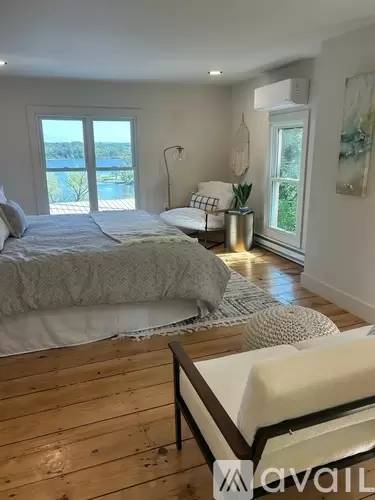 Main picture of 18 Riverside Ave