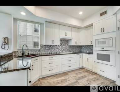 Main picture of 200 Riverfront Dr