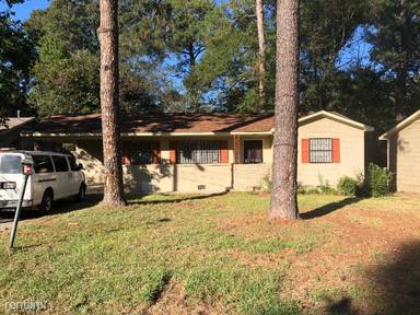 Main picture of 722 Myrtlewood Dr