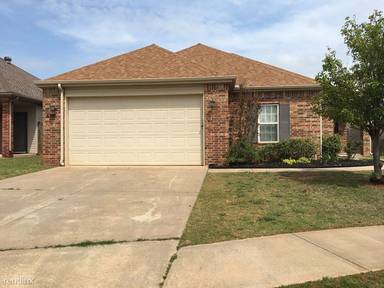 Main picture of 6904 Freedom Ave