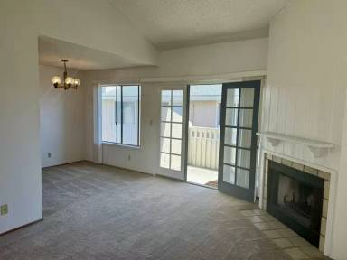 Main picture of 5665 Riley St