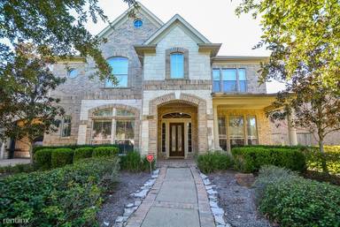Main picture of 7910 Emerald Haven Dr