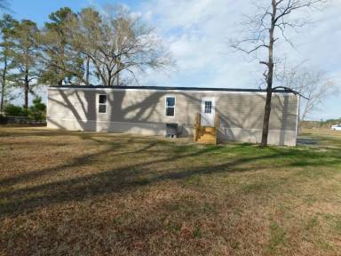 Main picture of 985 Halls Creek Rd