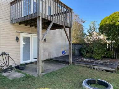 Main picture of 5698 Brandon Blvd