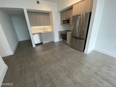 Main picture of 2851 SW 31st Ave