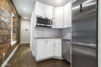 Main picture of 153 E 26th St