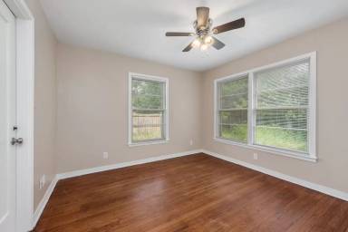 Main picture of 3801 Ridgewood St