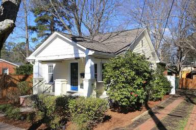 Main picture of 106 Adams St