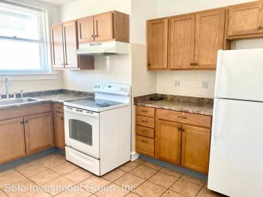 Main picture of 5618-5622 N Western Ave Apartments