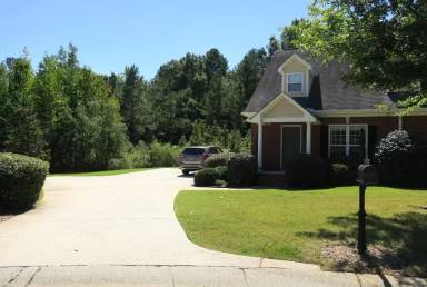 Main picture of 1072 Canter Bnd