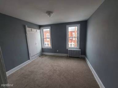 Main picture of 1832 Dudley St
