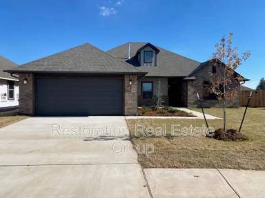Main picture of 4200 Royal Garden Dr