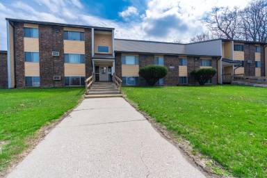 Main picture of 6420 Evergreen Ave