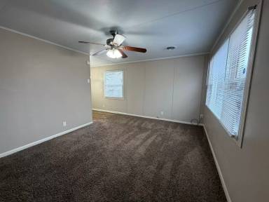 Main picture of 2715 Kenwood Ave