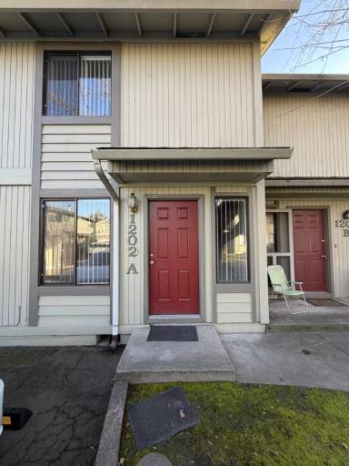 Main picture of 1202 Morrow Rd