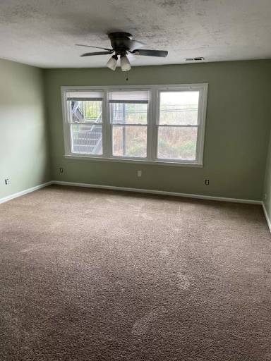 Main picture of 221 S Porter Dr