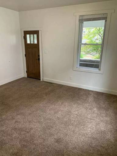 Main picture of 609 S Washington St