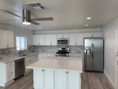 Main picture of 2301 N 27th St