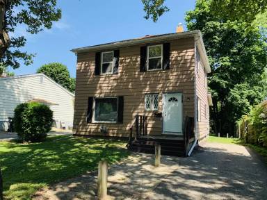 Main picture of 520 Virginia Ave