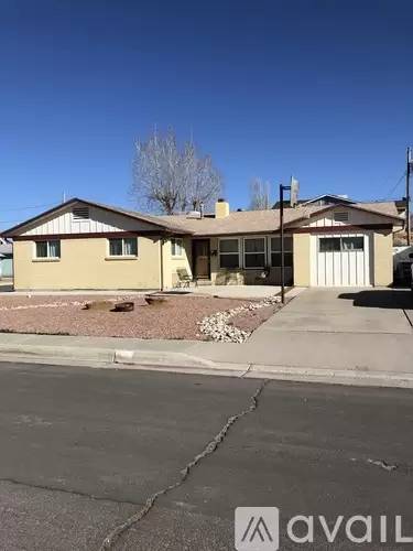 Main picture of 601 McKee Dr