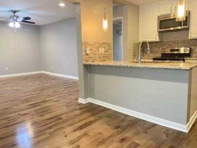 Main picture of 5838 Sandhurst Ln