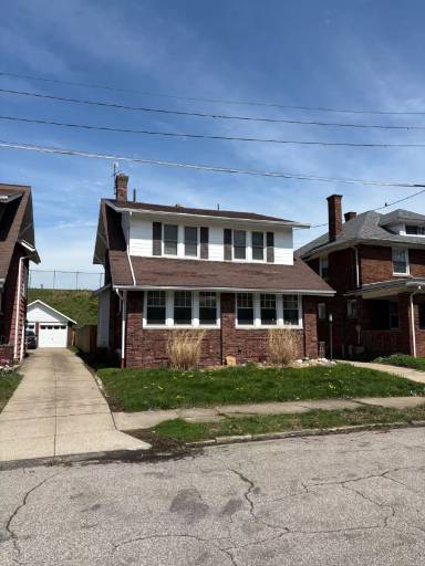 Main picture of 448 W 28th St