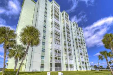 Main picture of Three Palms Pointe Condos