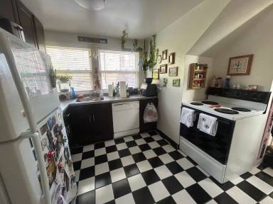 Main picture of 2533 N Lake Dr