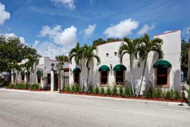 Main picture of 729 W Las Olas Blvd