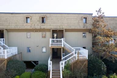 Main picture of 1 Camden Cswy