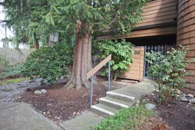 Main picture of 11502 NE 128th St