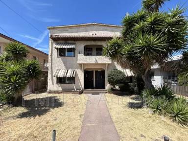 Main picture of 1119 W 107th St