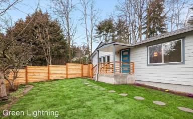 Main picture of 13010 30th Ave NE
