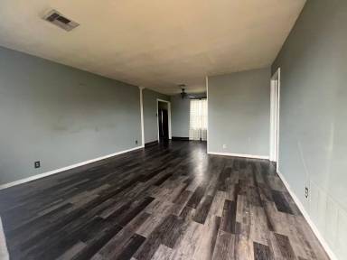 Main picture of 2218 Lampton St