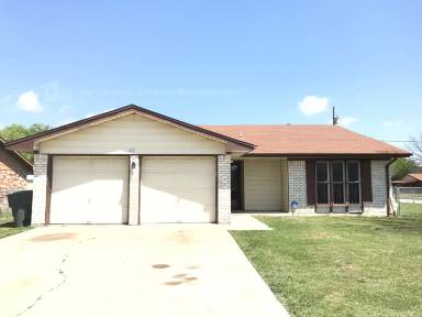 Main picture of 1401 Farhills Dr